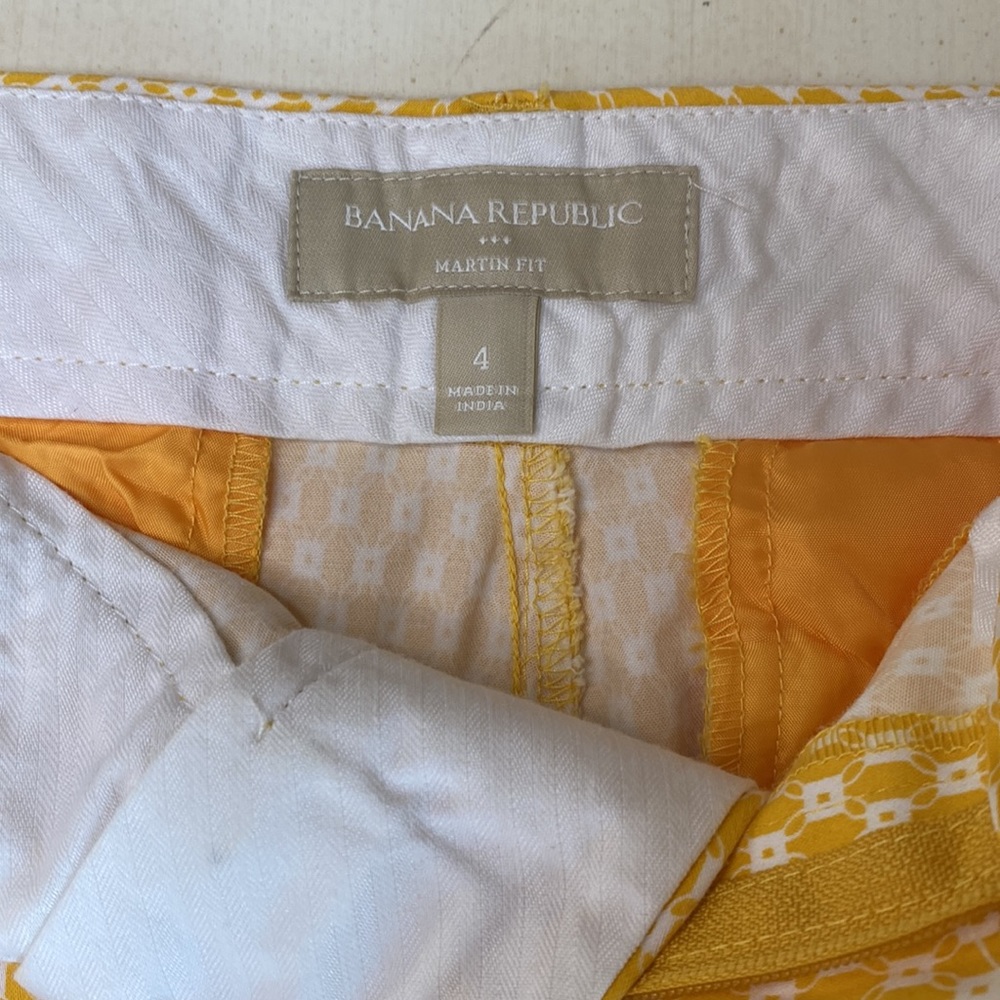 Set of 3 / Banana Republic Ryan Fit & Martin Fit Shorts - Picture 8 of 14